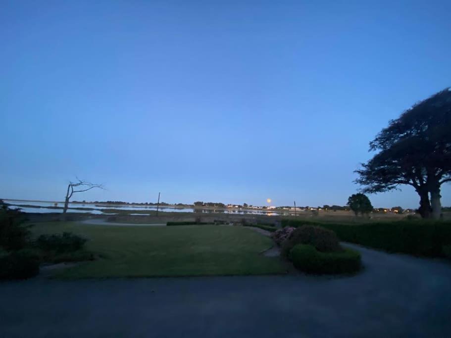 The Courtyard Queensborough 德罗赫达 外观 照片